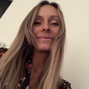 Meet your Posher, Evania